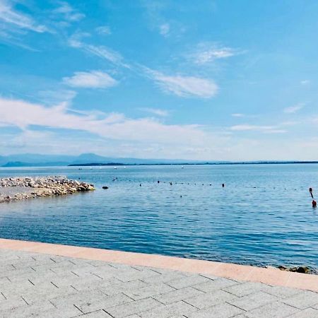 Palm Beach - Your Private And Complete Apartment In Desenzano Del Garda Zewnętrze zdjęcie