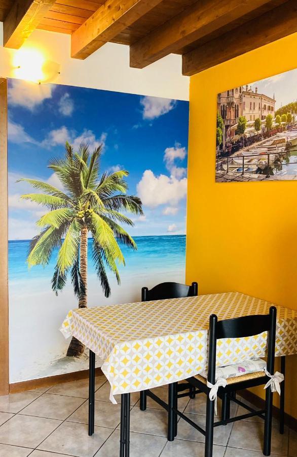 Palm Beach - Your Private And Complete Apartment In Desenzano Del Garda Zewnętrze zdjęcie