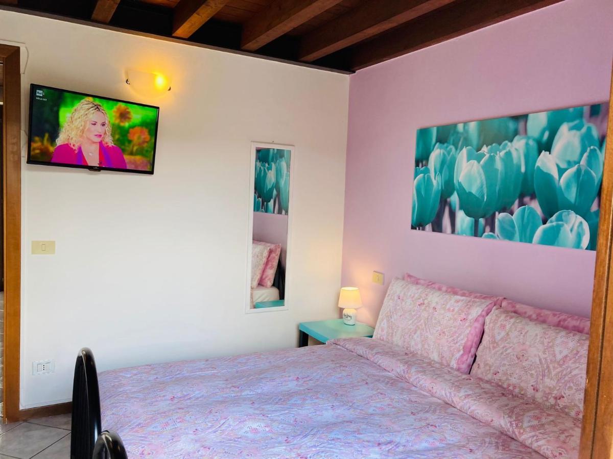 Palm Beach - Your Private And Complete Apartment In Desenzano Del Garda Zewnętrze zdjęcie